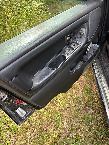 Volvo V70 6 of 6
