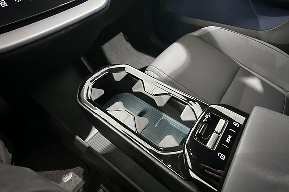 Volvo EX30 14 of 20