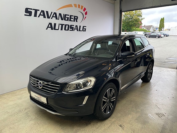 Volvo XC60 2 of 30