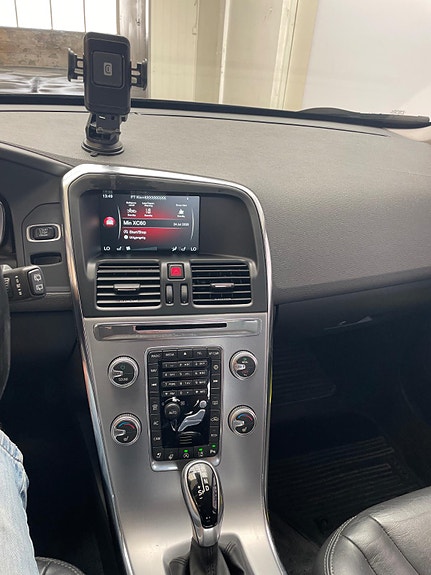 Volvo XC60 14 of 30