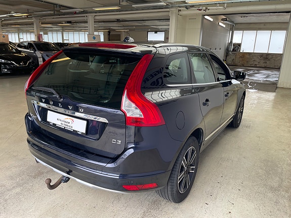 Volvo XC60 7 of 30