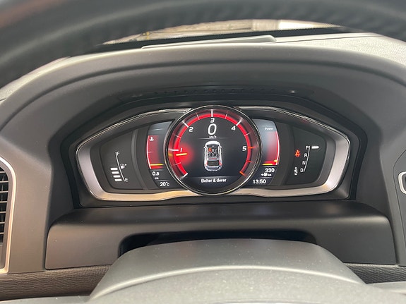 Volvo XC60 23 of 30