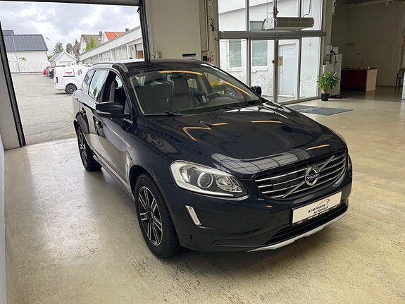 Volvo XC60 4 of 30