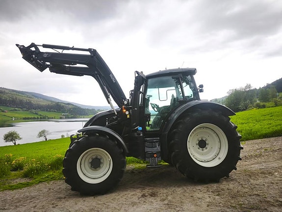 Valtra N175 direct twintrack 3 of 5