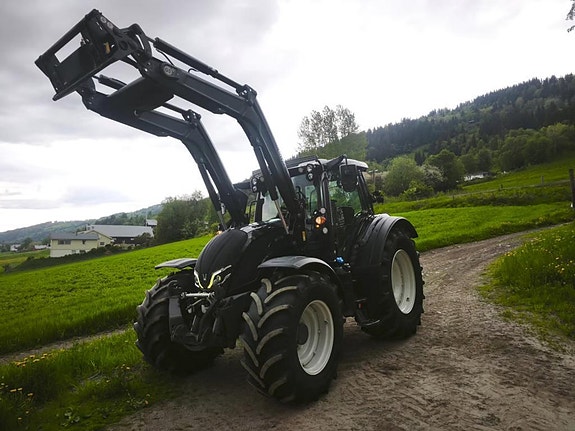 Valtra N175 direct twintrack 2 of 5