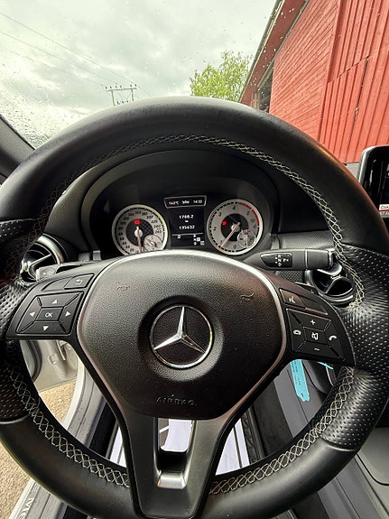 Mercedes-Benz A180 10 of 30