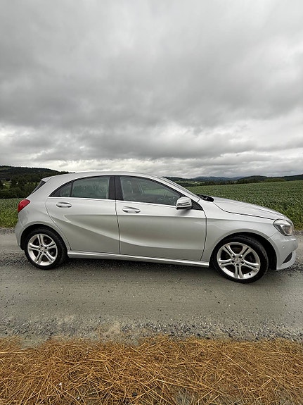 Mercedes-Benz A180 7 of 30