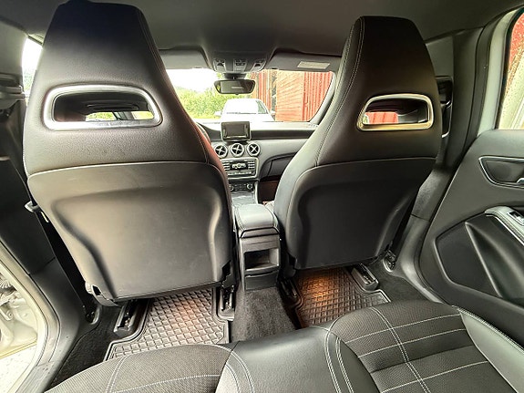 Mercedes-Benz A180 15 of 30