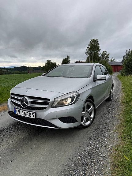 Mercedes-Benz A180 5 of 30