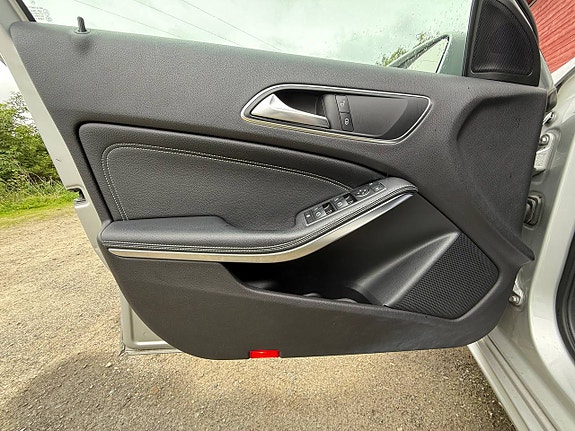 Mercedes-Benz A180 22 of 30