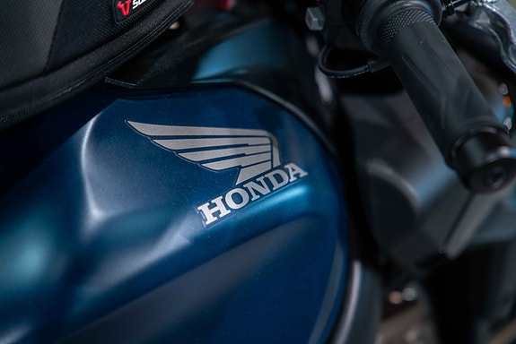 Honda CB650R E-CLUTCH - Med sidevesker, tankveske og varmeholker UTEN EKSTRA KOSTNAD! Kun en stk! 11 of 17