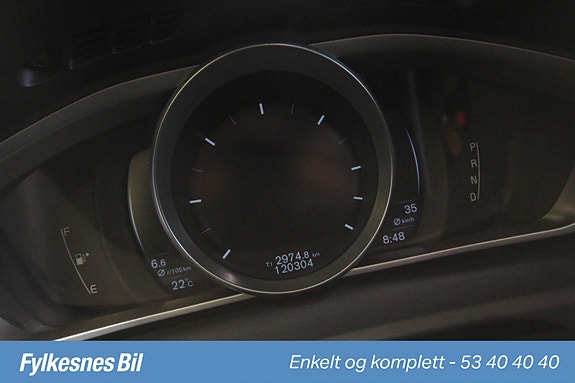 Volvo V40 Cross Country 13 of 18