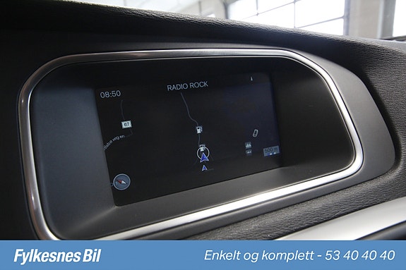 Volvo V40 Cross Country 9 of 18