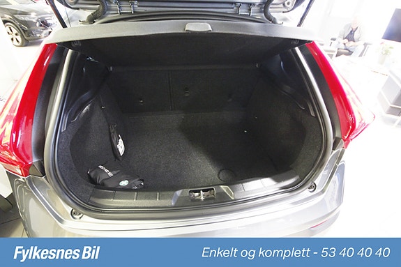 Volvo V40 Cross Country 15 of 18