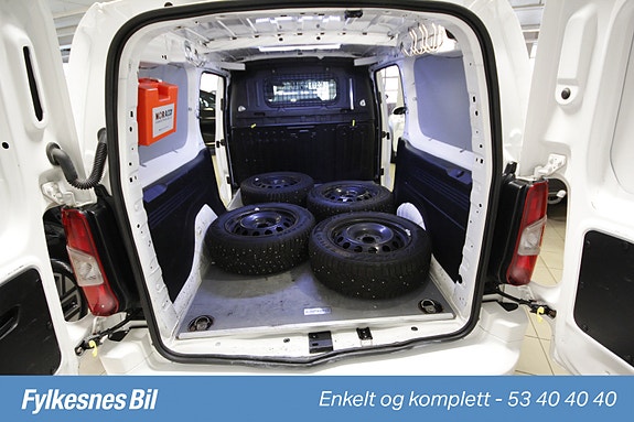 Peugeot Partner 16 of 19