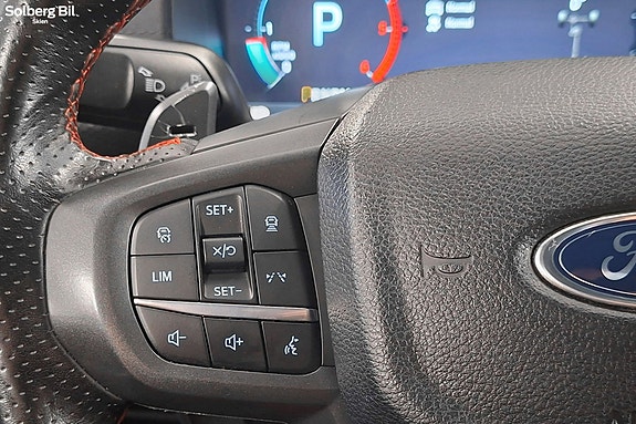 Ford Ranger Raptor 15 of 27