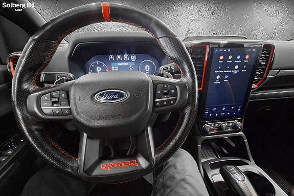 Ford Ranger Raptor 14 of 27