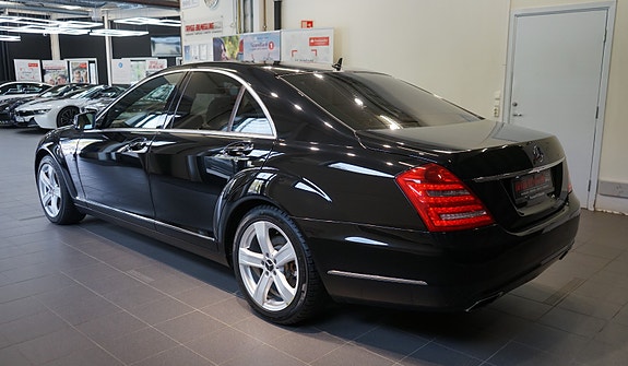 Mercedes-Benz S350 d 4 of 5