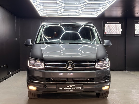 Volkswagen Transporter 4 of 5