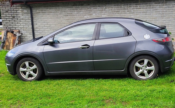 Honda Civic 2 of 4