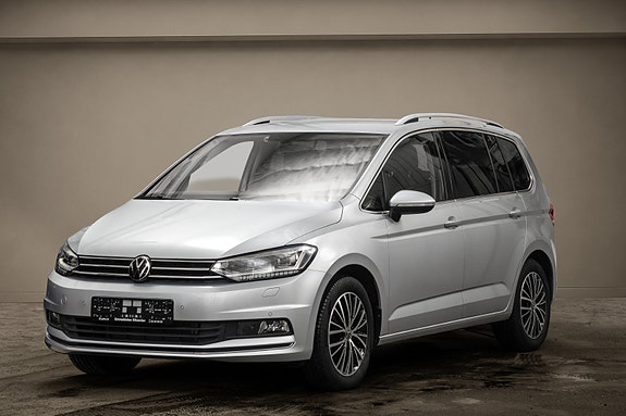 Volkswagen Touran 4 of 30
