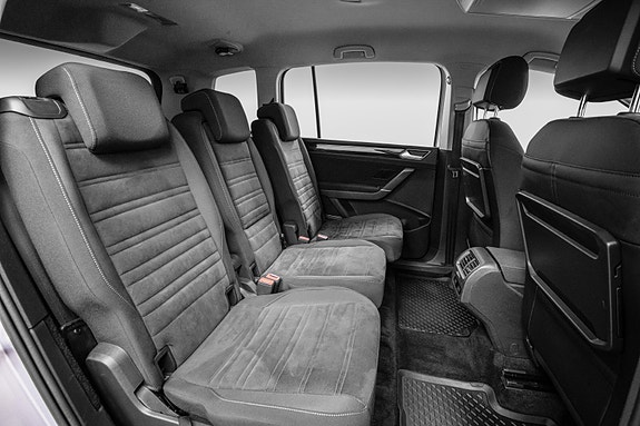 Volkswagen Touran 14 of 30