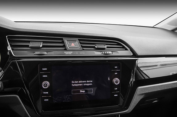 Volkswagen Touran 27 of 30
