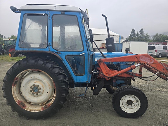 Ford 4600 4 of 5
