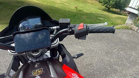 Aprilia RS 125 Tuono 8 of 20