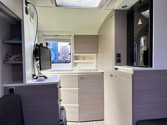 Adria Action 361 LH 6 of 6