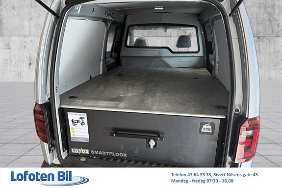 Volkswagen Caddy Maxi 24 of 25
