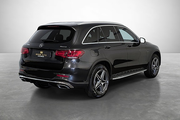 Mercedes-Benz GLC300 e 6 of 27