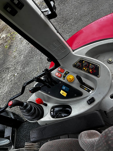 Massey Ferguson 5465 12 of 14