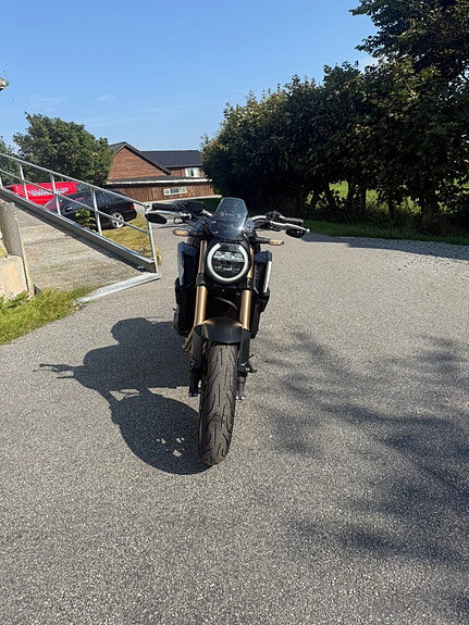 Honda CB 650 R 8 of 10