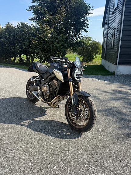 Honda CB 650 R 7 of 10