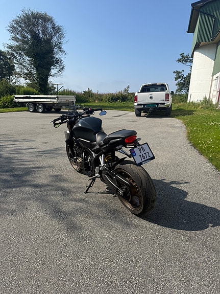 Honda CB 650 R 4 of 10