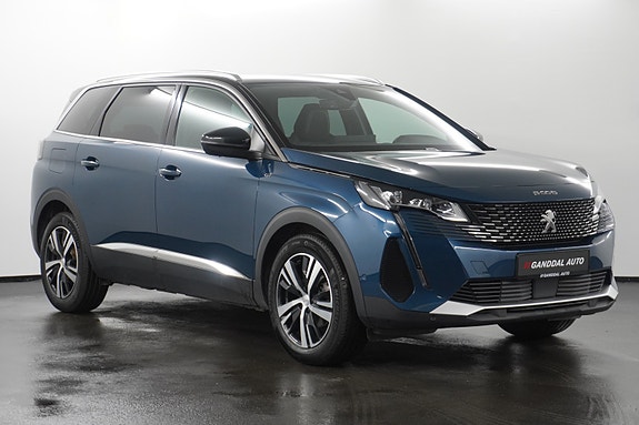 Peugeot 5008 2 of 5