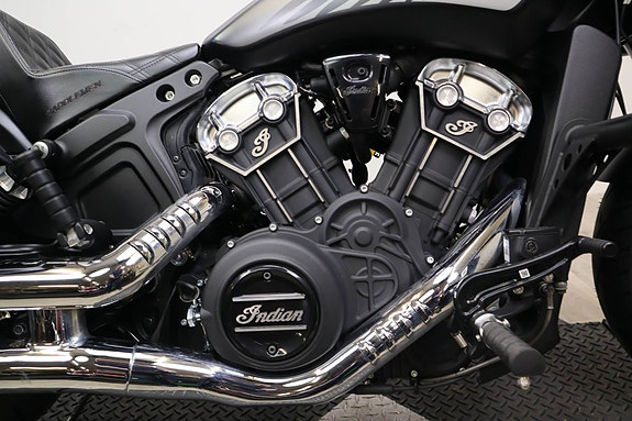 INDIAN Scout Bobber Twenty 3 of 16