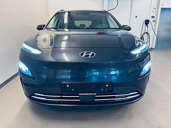 Hyundai Kona 2 of 5