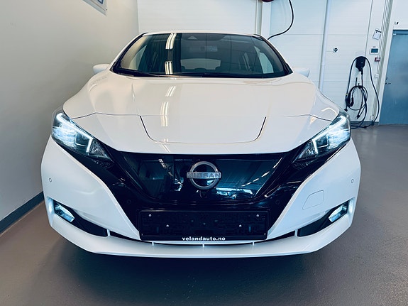 Nissan Leaf 2 of 5