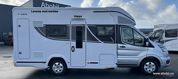 Benimar Tessoro 483 Reg 5 personer / 5 sengeplasser / Kl B førerkort 2 of 30