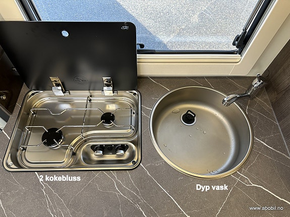 Benimar Tessoro 483 Reg 5 personer / 5 sengeplasser / Kl B førerkort 27 of 30