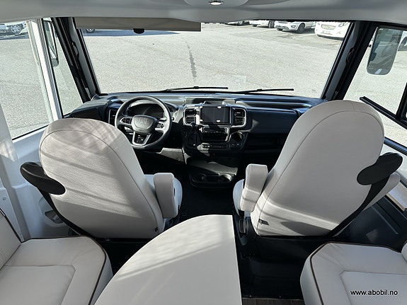 Autostar Prestige 760LJ 180 HK/ Automat / Heavy Chassis / Spekket med utstyr! 3 of 30
