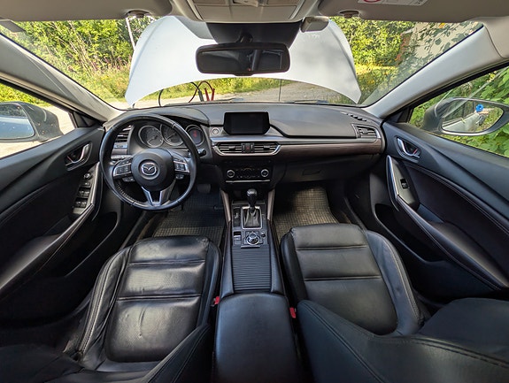Mazda 6 3 of 5