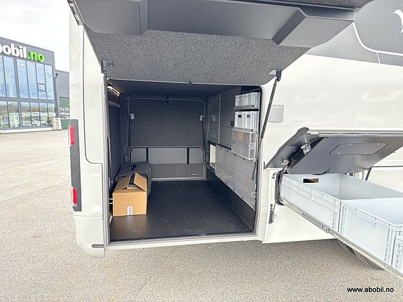 Niesmann-Bischoff Flair 920 19 of 30