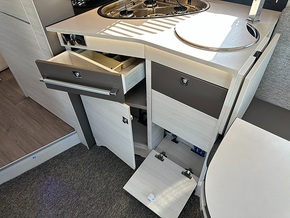 Challenger CHALLENG SIRIUS 3048 M2019 11 of 30