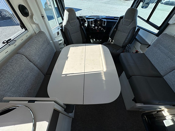 Challenger CHALLENG SIRIUS 3048 M2019 8 of 30