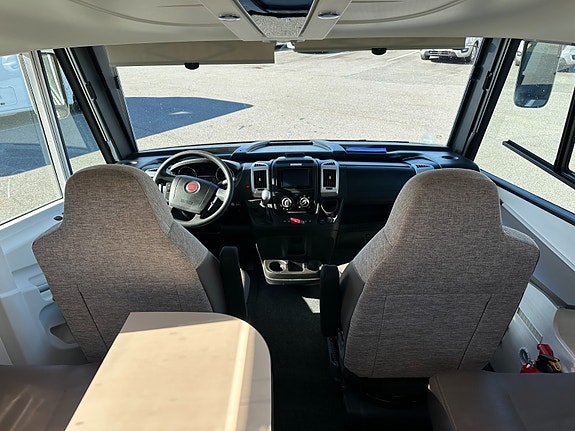 Challenger CHALLENG SIRIUS 3048 M2019 3 of 30
