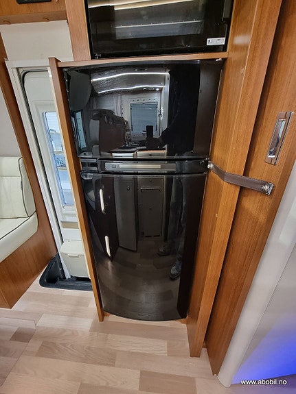 Autostar PASSION I720SUA EURO6B Unik løsning med salong bak! / Solcellepanel / 177HK 23 of 30