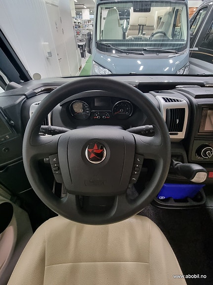 Autostar PASSION I720SUA EURO6B Unik løsning med salong bak! / Solcellepanel / 177HK 2 of 30